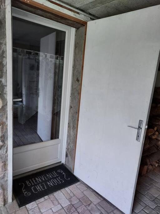 Le Lys Lägenhet Saintes Exteriör bild